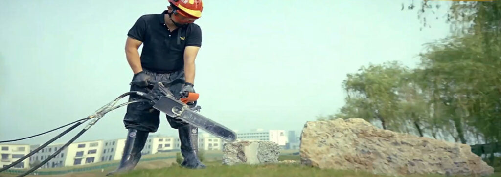 Hydraulic diamond concrete chainsaw