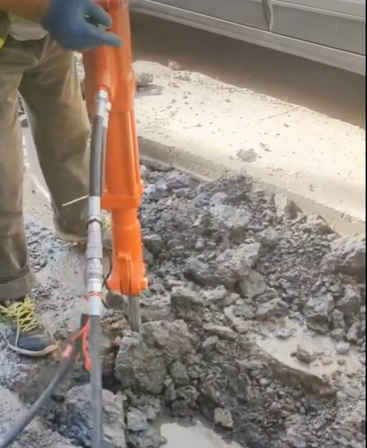 handheld hydraulic jack hammer